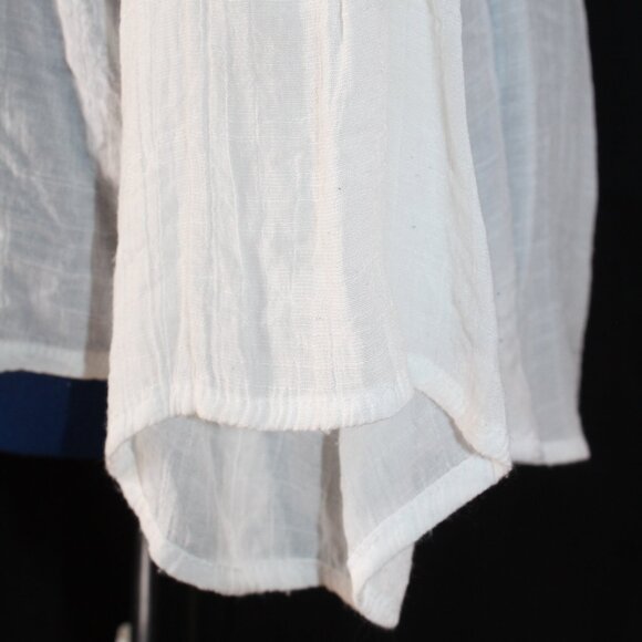 BY DESIGN Ivory Cold Shoulder Casual Blouse Shirt Top Size Medium - Picture 7 of 16
